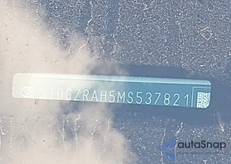 2021 Toyota Highlander Xle z USA, uszkodzony, nr VIN 5TDGZRAH5MS537821